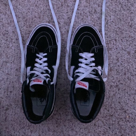 Black and white high top vans - Picture 1 of 9